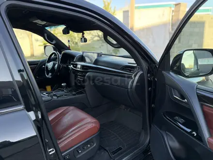 Lexus LX 570 2016 года за 40 000 000 тг. в Астана – фото 14