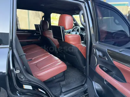 Lexus LX 570 2016 года за 40 000 000 тг. в Астана – фото 13