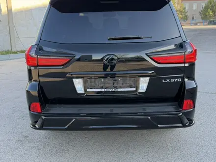 Lexus LX 570 2016 года за 40 000 000 тг. в Астана – фото 21