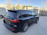 Lexus LX 570 2016 года за 40 000 000 тг. в Астана