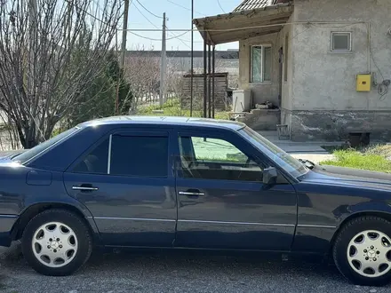 Mercedes-Benz E 220 1994 года за 2 500 000 тг. в Шымкент – фото 8