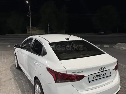 Hyundai Accent 2021 года за 6 700 000 тг. в Шымкент – фото 3