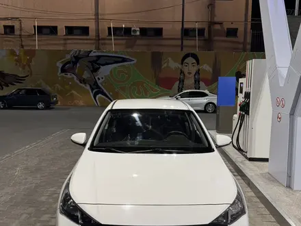 Hyundai Accent 2021 года за 6 700 000 тг. в Шымкент – фото 2