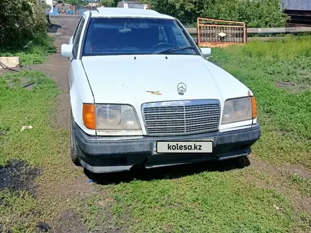 Mercedes-Benz E 220 1993 года за 750 000 тг. в Абай (Абайский р-н)