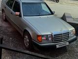 Mercedes-Benz E 200 1991 годаүшін2 000 000 тг. в Шымкент