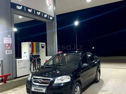 Chevrolet Aveo 2010 года за 2 100 000 тг. в Атырау