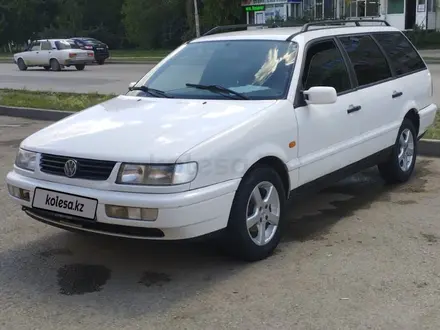 Volkswagen Passat 1995 года за 2 800 000 тг. в Актобе