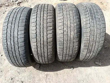 Шины 195/65 R15 — "Rotalla Ice-Plus S110" (Китай), зимние, в отли за 70 000 тг. в Астана