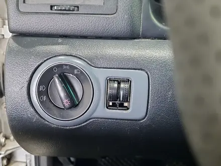 Skoda Octavia 2002 года за 1 790 000 тг. в Алматы – фото 23