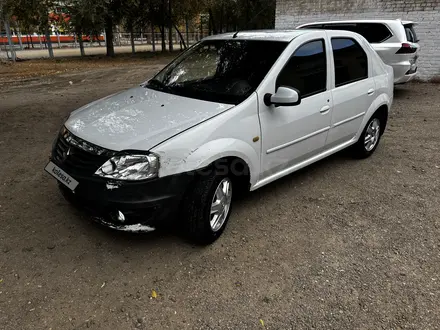 Renault Logan 2014 года за 2 350 000 тг. в Актобе – фото 2