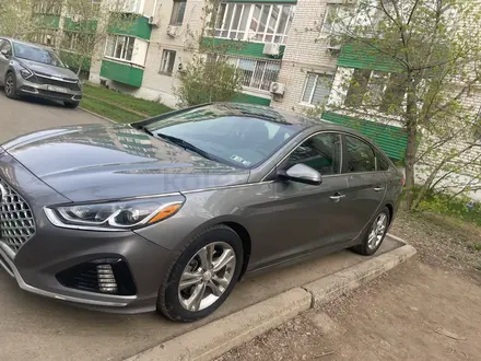 Hyundai Sonata 2018 года за 5 000 000 тг. в Уральск – фото 2