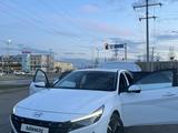 Hyundai Elantra 2022 года за 11 990 000 тг. в Астана – фото 5