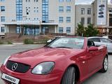 Mercedes-Benz SLK 230 1998 годаfor3 200 000 тг. в Атырау – фото 2