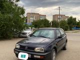 Volkswagen Golf 1993 годаүшін1 100 000 тг. в Актобе