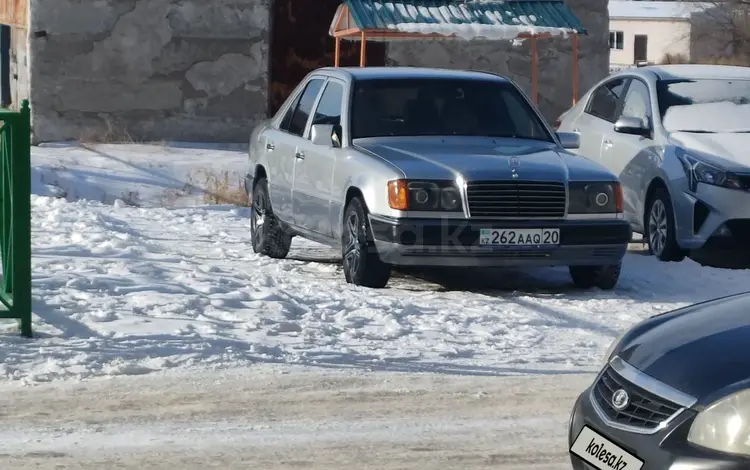 Mercedes-Benz E 220 1992 года за 2 850 000 тг. в Жезказган