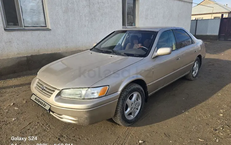 Toyota Camry 1998 годаүшін2 800 000 тг. в Шиели