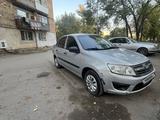 ВАЗ (Lada) Granta 2190 2015 года за 2 000 000 тг. в Караганда – фото 2