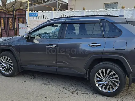 Toyota RAV4 2020 года за 14 800 000 тг. в Тараз