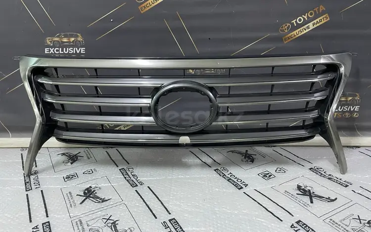 Решетка радиатора бу оригинал LX570 2012-2015 за 135 000 тг. в Алматы