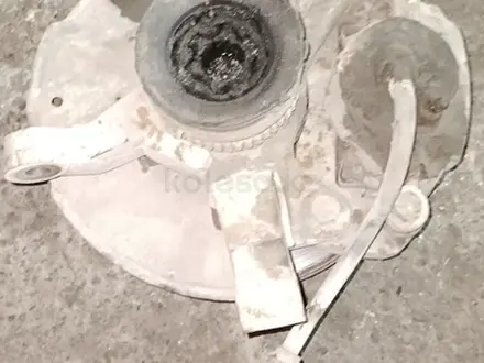 Рулевой кулак (цапа) со ступицей диском супортом за 35 000 тг. в Караганда – фото 2