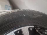Зимние шины Nokian tyres на титановых дисках за 300 000 тг. в Астана – фото 2