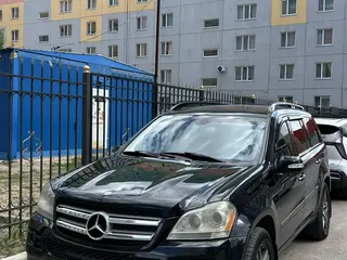 Mercedes-Benz GL 550