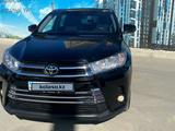 Toyota Highlander 2019 годаүшін18 000 000 тг. в Атырау