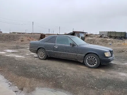 Mercedes-Benz E 230 1989 года за 1 000 000 тг. в Сатпаев – фото 2