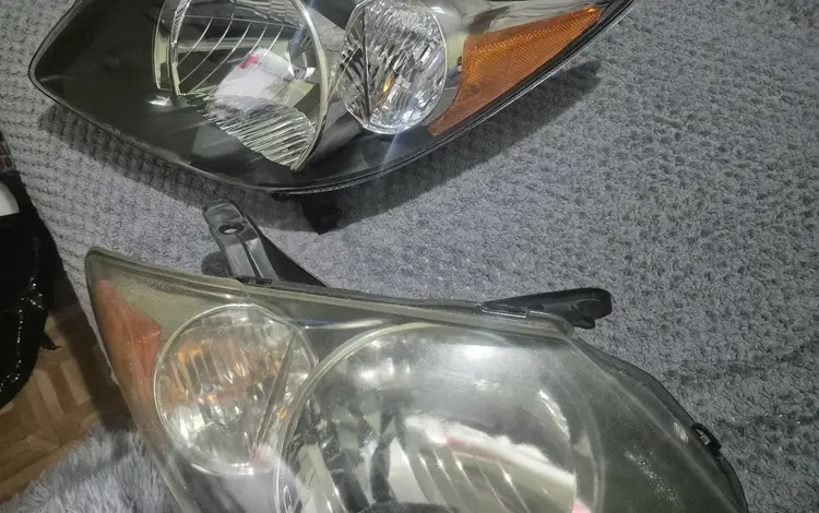 Фара правая Pontiac Vibe 1поколение за 80 000 тг. в Усть-Каменогорск
