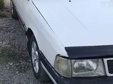 Audi 100, 1990