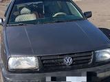 Volkswagen Vento 1995 года за 1 050 000 тг. в Караганда – фото 3