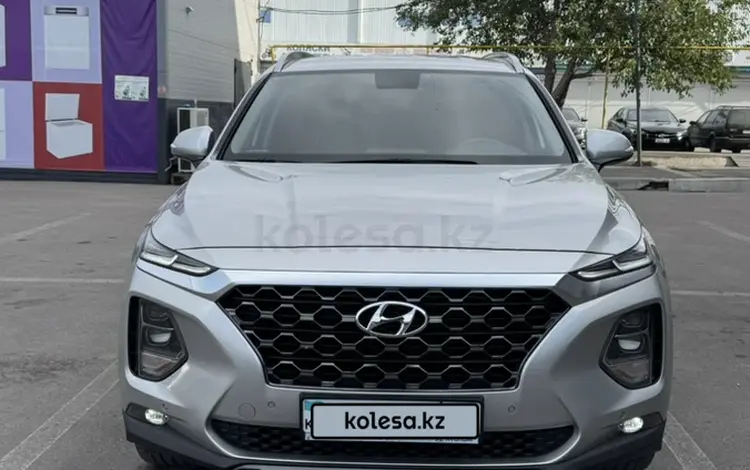 Hyundai Santa Fe 2019 годаfor15 000 000 тг. в Алматы