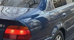 BMW 528 1998 года за 4 500 000 тг. в Алматы – фото 5