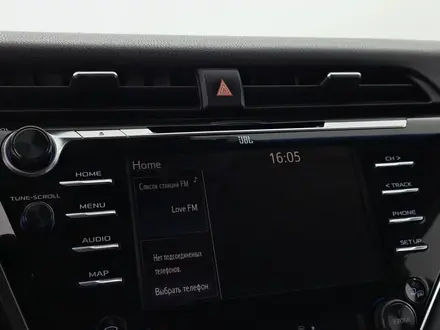 Toyota Camry 2021 года за 13 330 000 тг. в Астана – фото 18