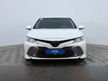 Toyota Camry 2021 года за 13 330 000 тг. в Астана – фото 2