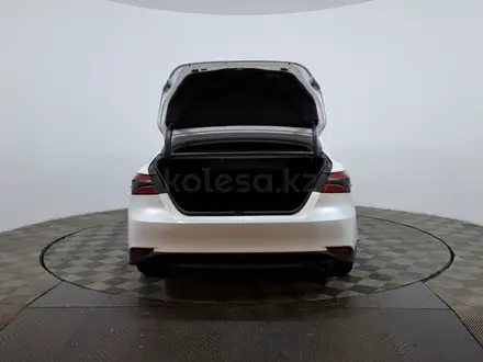 Toyota Camry 2021 года за 13 330 000 тг. в Астана – фото 9