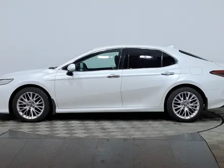 Toyota Camry 2021 года за 13 330 000 тг. в Астана – фото 8
