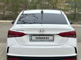 Hyundai Accent 2021 года за 8 000 000 тг. в Уральск – фото 4
