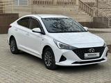 Hyundai Accent 2021 года за 8 000 000 тг. в Уральск – фото 2