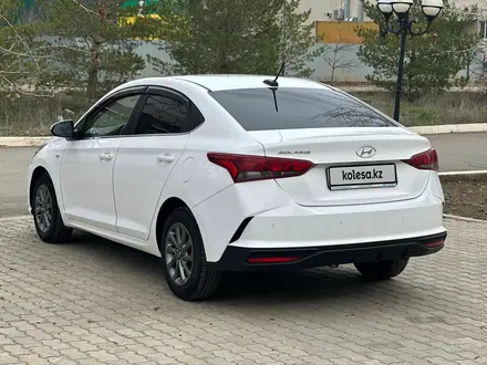 Hyundai Accent 2021 года за 7 800 000 тг. в Уральск – фото 5