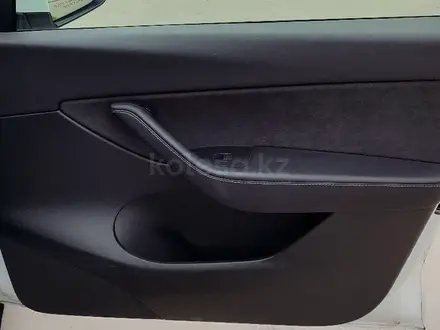 Tesla Model Y 2021 года за 16 500 000 тг. в Алматы – фото 10