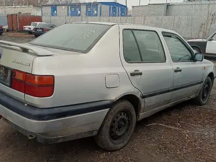 Volkswagen Vento 1993 года за 850 000 тг. в Семей