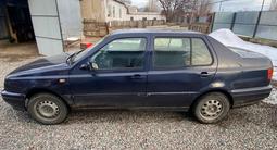 Volkswagen Vento 1992 года за 1 100 000 тг. в Тараз – фото 3