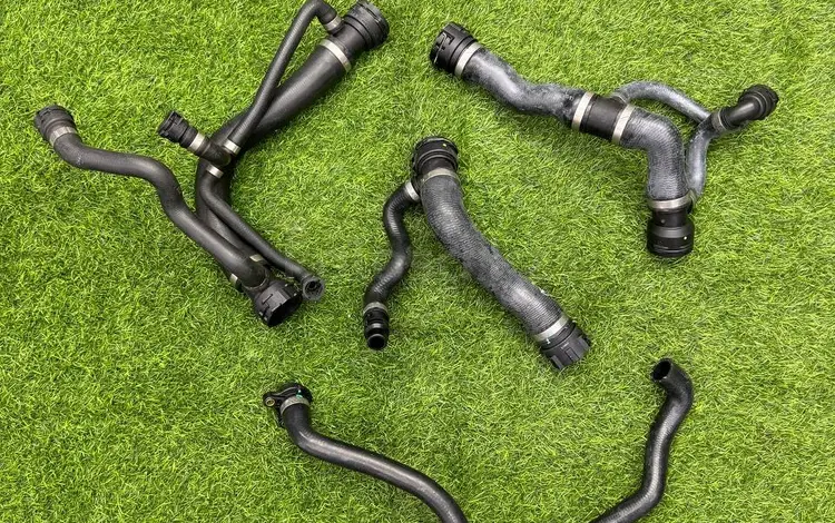 Патрубки системы охлаждения BMW (БМВ) за 30 000 тг. в Усть-Каменогорск