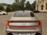Hyundai Sonata 2020 года за 11 000 000 тг. в Алматы