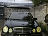 Mercedes-Benz E 320 1998 года за 2 500 000 тг. в Алматы