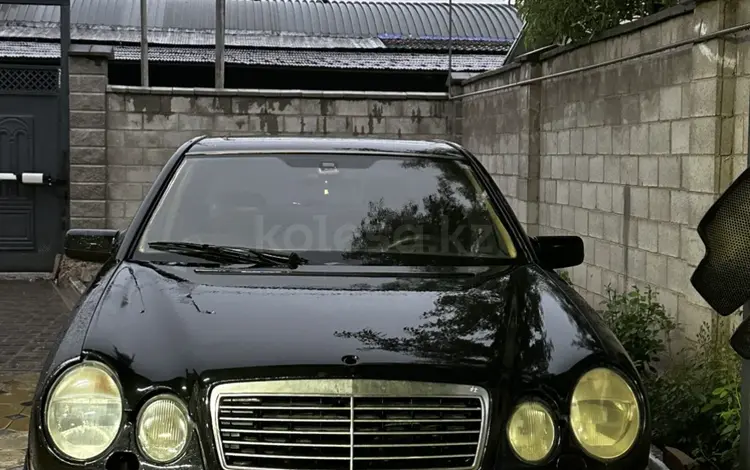 Mercedes-Benz E 320 1998 года за 2 300 000 тг. в Алматы