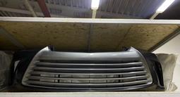 Бампер передний на Toyota Camry 55 usa за 15 000 тг. в Алматы
