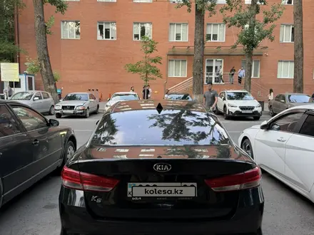 Kia K5 2019 года за 9 100 000 тг. в Алматы – фото 8