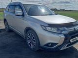 Mitsubishi Outlander 2019 года за 10 000 000 тг. в Шортанды – фото 2